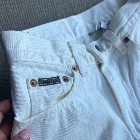 Calvin Klein high rise skinny white denim 🤍 size 4 - Picture 14 of 14